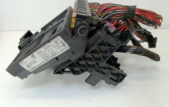 Volkswagen Sharan Fuse box set S108145200E 480067675 7M0962258B