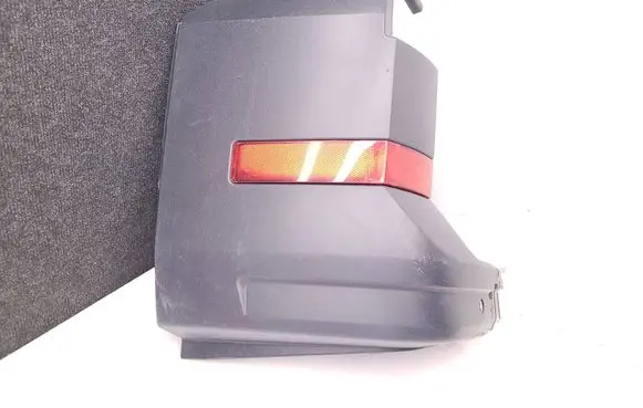 Rear bumper corner part panel trim