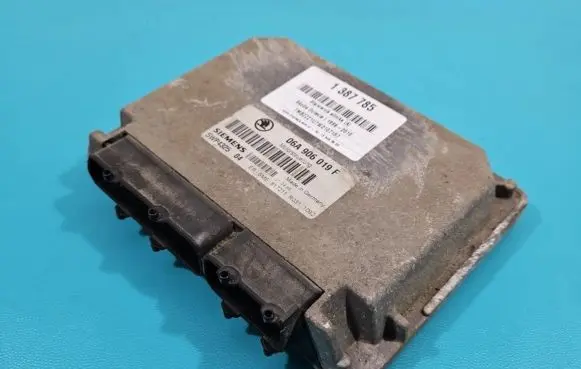 Skoda Octavia Mk1 (1U) Engine control unit/module ECU 06A906019F IMPRK1387785