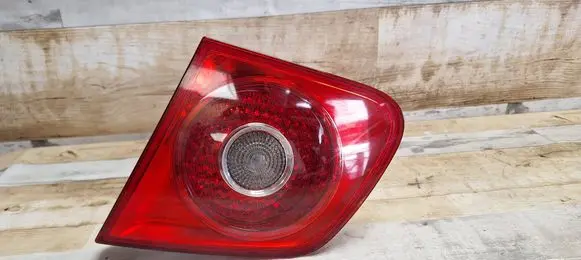 Volkswagen Jetta V Tailgate rear/tail lights 1K5945094J