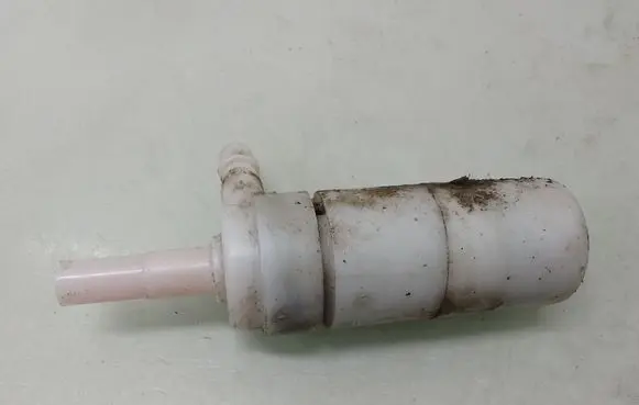 Audi A8 S8 D2 4D Windscreen/windshield washer pump 