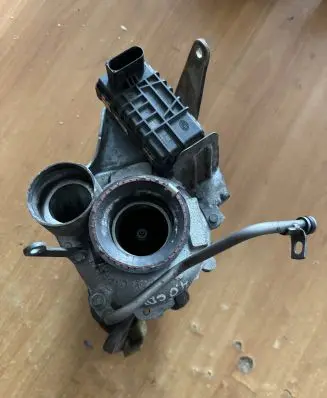 Mercedes-Benz GL X164 Turbo A6290901180