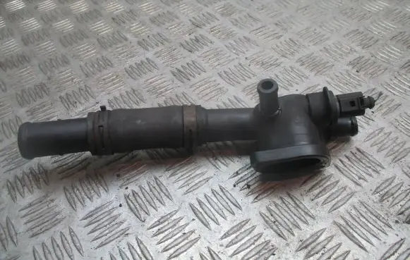 Skoda Fabia Mk1 (6Y) Engine coolant pipe/hose 038121132D