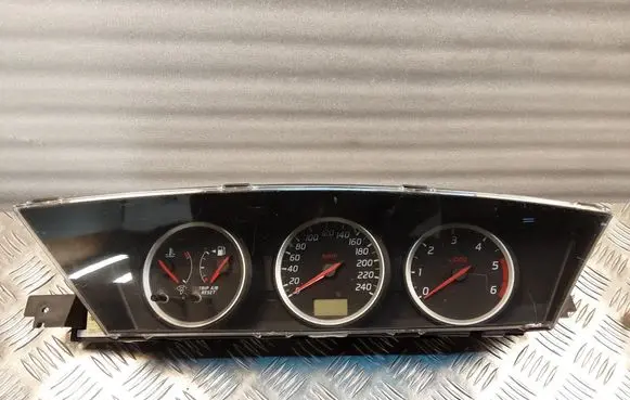 Nissan X-Trail T30 Speedometer (instrument cluster) BV010