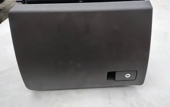 Volkswagen PASSAT B7 Glove box 3C1857097BC