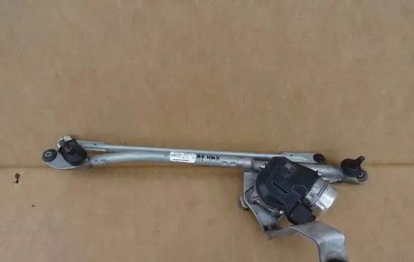 Audi A7 S7 4K8 Front wiper linkage and motor 4K1955023