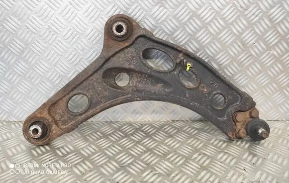 Renault Trafic III (X82) Front lower control arm/wishbone 8200688035
