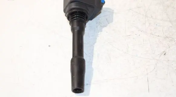 BMW 2 F45 High voltage ignition coil 8643360 77850002