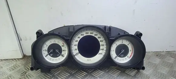 Mercedes-Benz CLS C218 AMG Speedometer (instrument cluster) A2189007302