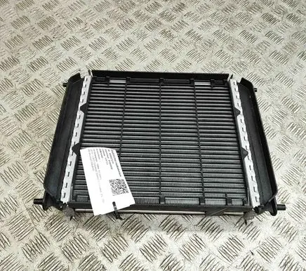 BMW X7 G07 Coolant radiator 7560816