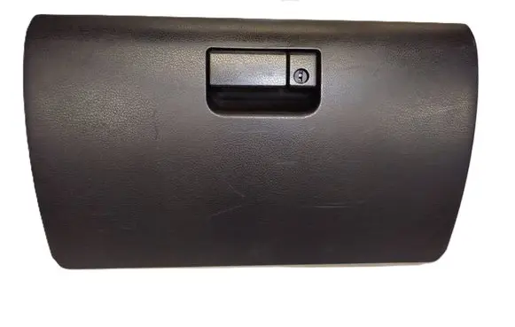 Suzuki Grand Vitara II Glove box