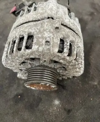 BMW 4 F32 F33 Generator/alternator 8570675 2616716C FC23S068