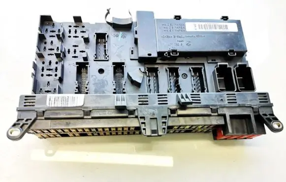 BMW X5 E53 Fuse box set 8380409 8778107