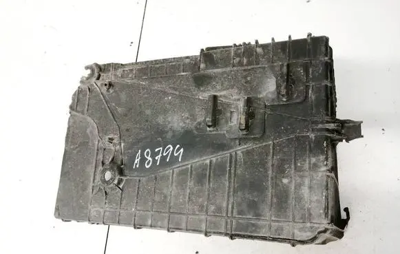 Opel Crossland X Battery box tray cover/lid 9801801880 91635