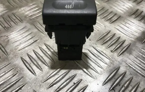 Nissan Primera Seat heating switch