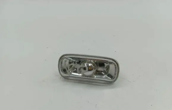 Audi A4 S4 B6 8E 8H Front fender indicator light 8E0949127