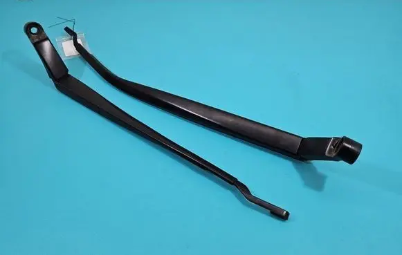 Front wiper blade arm