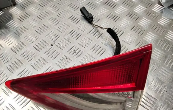 Ford Kuga II Tailgate rear/tail lights 90021841 900218411KLM