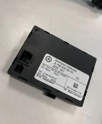 Mercedes-Benz A W169 Gateway control module A1695403945