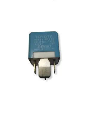 Toyota Auris 150 Other relay 9008087031 AH1567002910