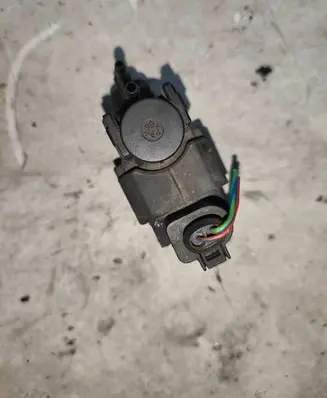 Audi A6 S6 C6 4F Turbo solenoid valve 059906629A
