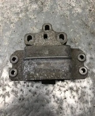 Volkswagen Golf V Engine mount bracket 1K0199555T