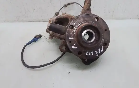 Peugeot 207 Front wheel hub
