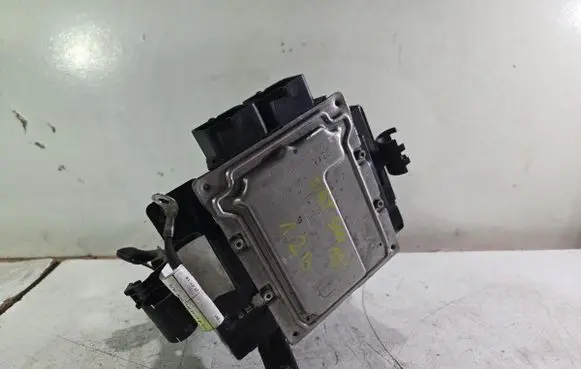 Fiat 500X Engine control unit/module ECU 52099658