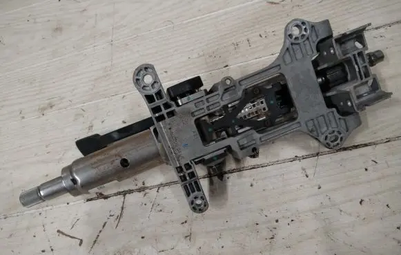 Opel Insignia B Steering wheel axle 427878298