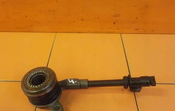 Opel Vivaro Clutch slave cylinder 3MB18
