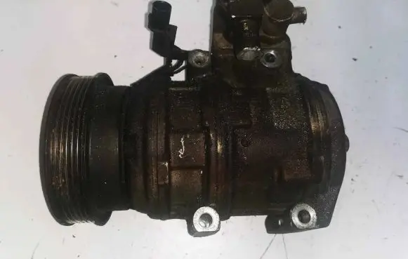 Hyundai Tucson LM Air conditioning (A/C) compressor (pump) 162502760J
