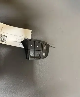 Volvo XC60 Steering wheel buttons/switches 30739640