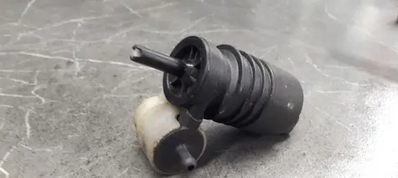 Audi A8 S8 D3 4E Windscreen/windshield washer pump