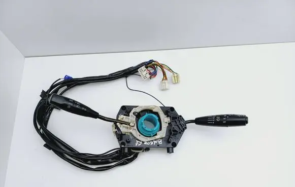 Suzuki Baleno EG Wiper turn signal indicator stalk/switch 172638