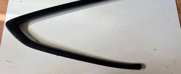 BMW 3 GT F34 Rear side glass trim 27000854
