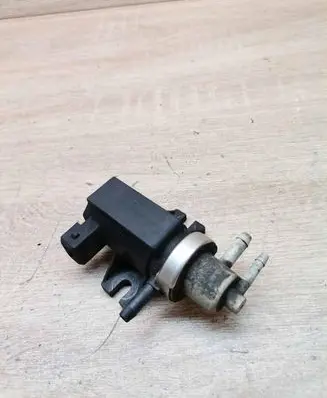 Audi A4 S4 B5 8D Vacuum valve 1H0906627A 72190325