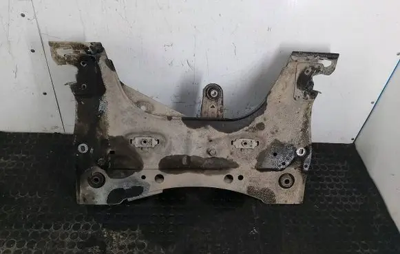Renault Clio III Front subframe
