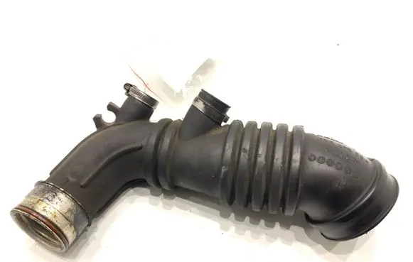 Air intake hose/pipe