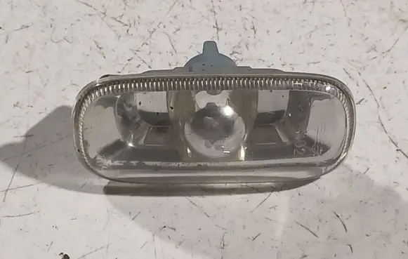 Audi A6 S6 C6 4F Front fender indicator light 8E0949127