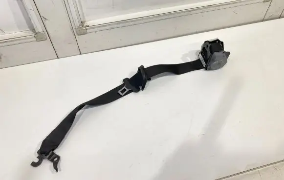BMW X3 F25 Front seatbelt S1725843104 0713F6R1TE