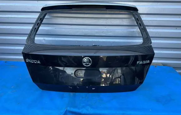 Skoda Fabia Mk3 (NJ) Tailgate/trunk/boot lid 6V6827159
