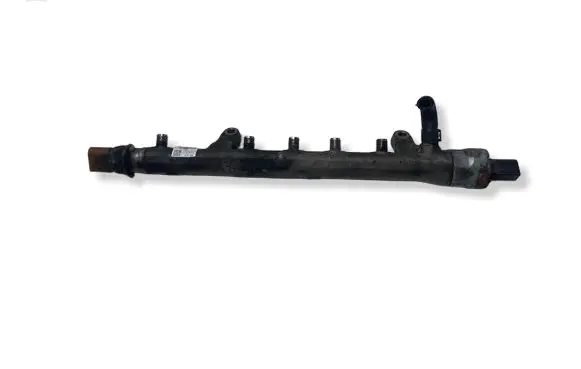 Volkswagen Jetta VI Fuel main line pipe 03L089H