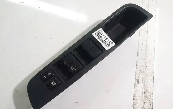 Nissan Tiida C11 Electric window control switch 