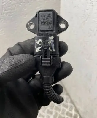 KIA Sorento Air pressure sensor 3930084400