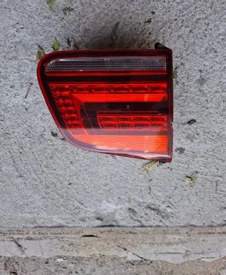 Volkswagen Tiguan Tailgate rear/tail lights 5N0945307