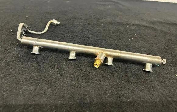 Audi RS5 Fuel main line pipe 079133315AT