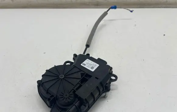 Land Rover Discovery 5 Tailgate/trunk/boot lift motor DK62404C10AD