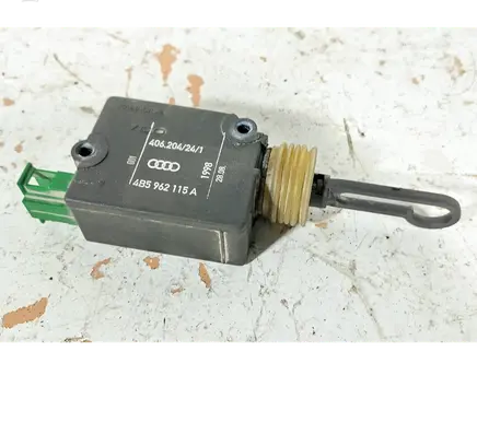 Audi A6 S6 C5 4B Central locking motor 4B5962115A 406204241