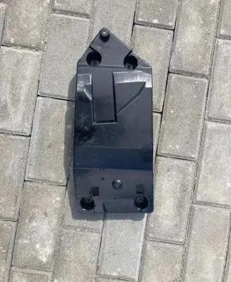 Mercedes-Benz G W463 2nd Gen (B) pillar trim (bottom) A4638317100