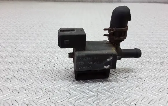Volvo S80 Vacuum valve 9125243 72251701